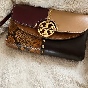 Tory Burch Wallet Crossbody